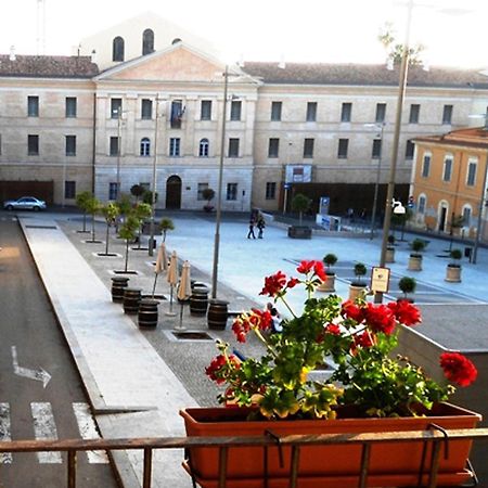 B&B Le Finestre Su Via Cavour Sassari Esterno foto