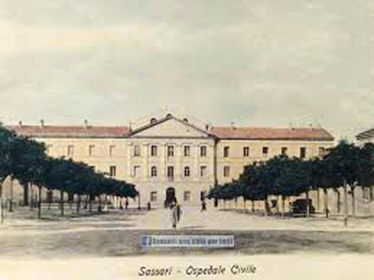 B&B Le Finestre Su Via Cavour Sassari Esterno foto